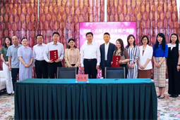 龙8头号玩家国际国际与新疆生产建设兵团第八师石河子市签署项目合作协议