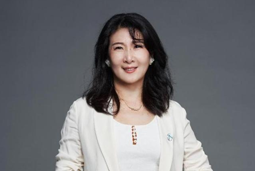 龙8头号玩家国际国际副总裁兼董秘陈崧：中企“出海抢人”已进入3.0时代